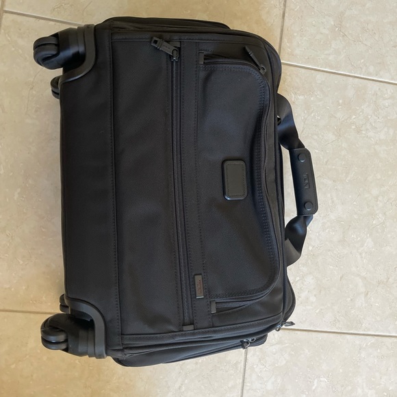 Compact 4 Wheeled Duffel - Picture 3 of 8